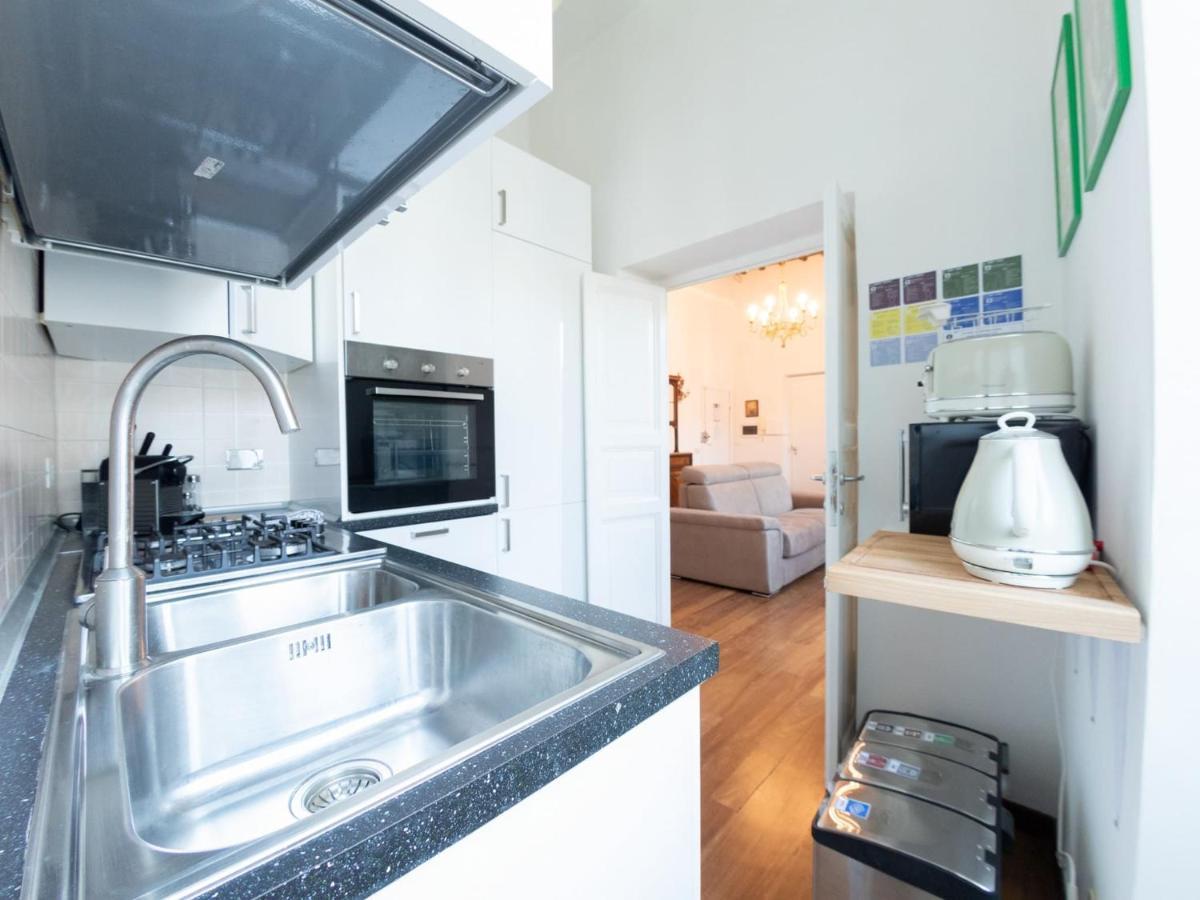 The Best Rent - Beautiful Apartment With Terrace Near Colosseo Rom Exterior foto